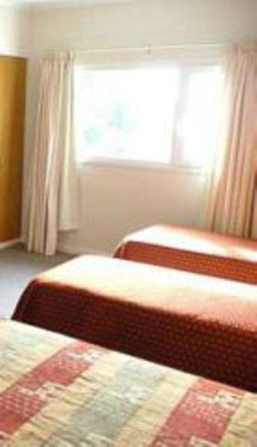 Hotel Mirasierras Тандил Екстериор снимка